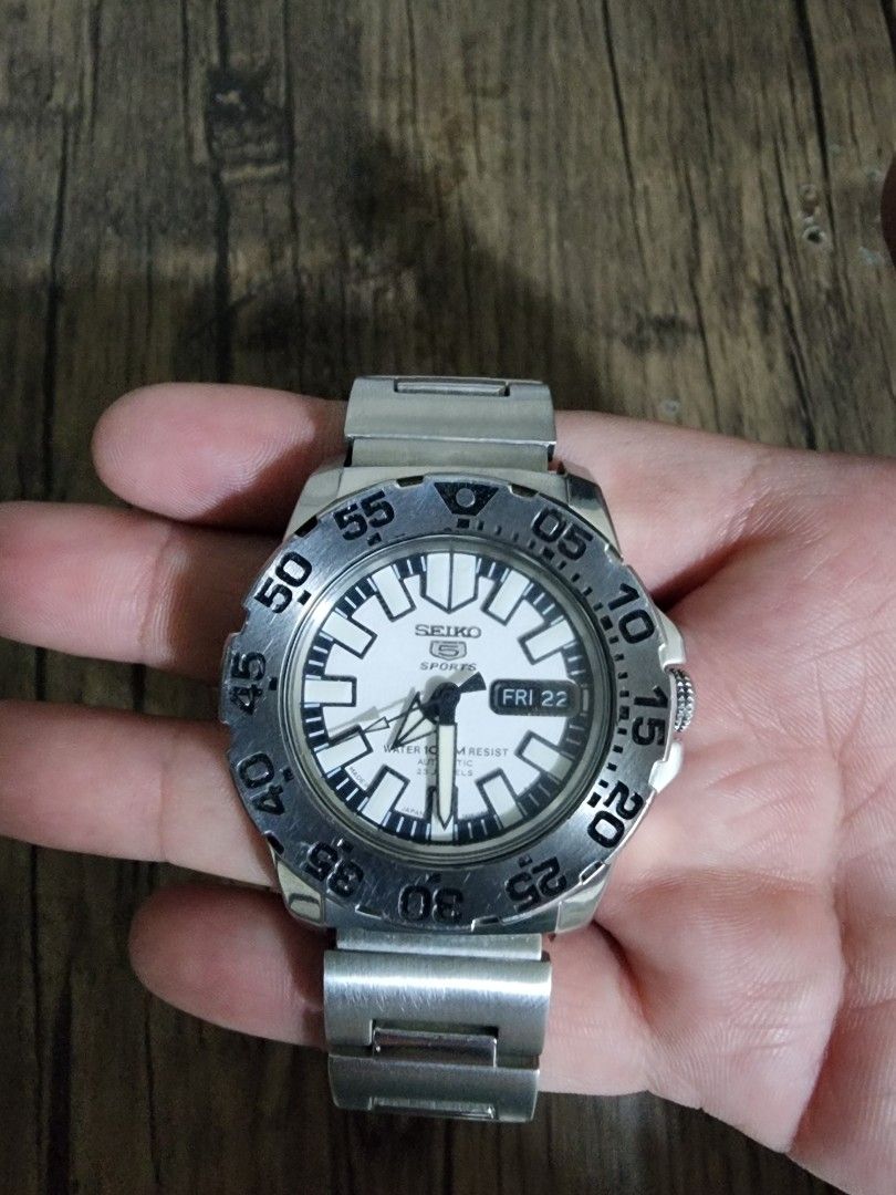 RARE SEIKO BABY MONSTER (Category: Luxury Watches) located in Subic. Submitted by leyeiw (Listing ID 1388238158, Image 1). Description: rare seiko snzf45 (baby monster) ✔️ Newly serviced ✔️ AM bracelet ✔️ Mint Bezel and dial hand ✔️ 7s26 (23 jewels) ✔️ bright lumes ✔️ replacement seiko box.