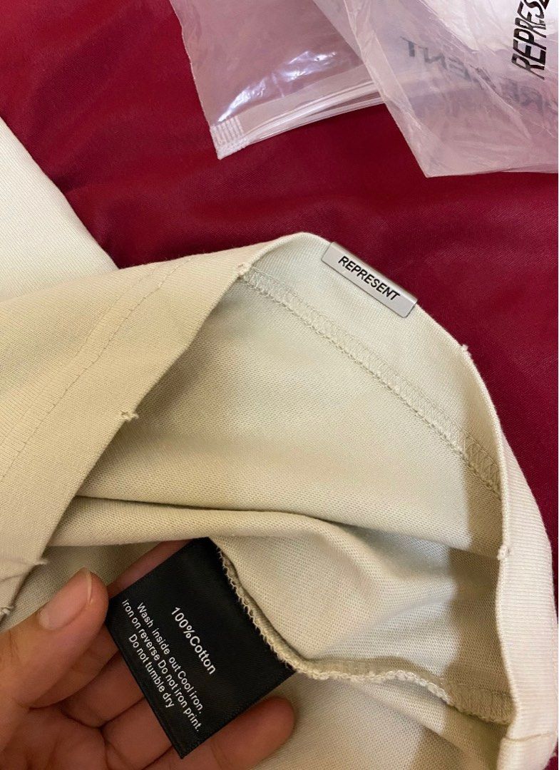 Represent (Category: Tshirts & Polo Shirts) located in Kuantan. Submitted by allsy07 (Listing ID 1388196015, Image 3). Description: Premium item 1.1 Pit 24 Labuh 29.