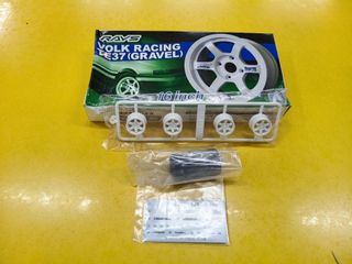 (Category: ) located in . Submitted by topan-pre-loved-st0re (Listing ID 1388284472, Image 1). Description: .