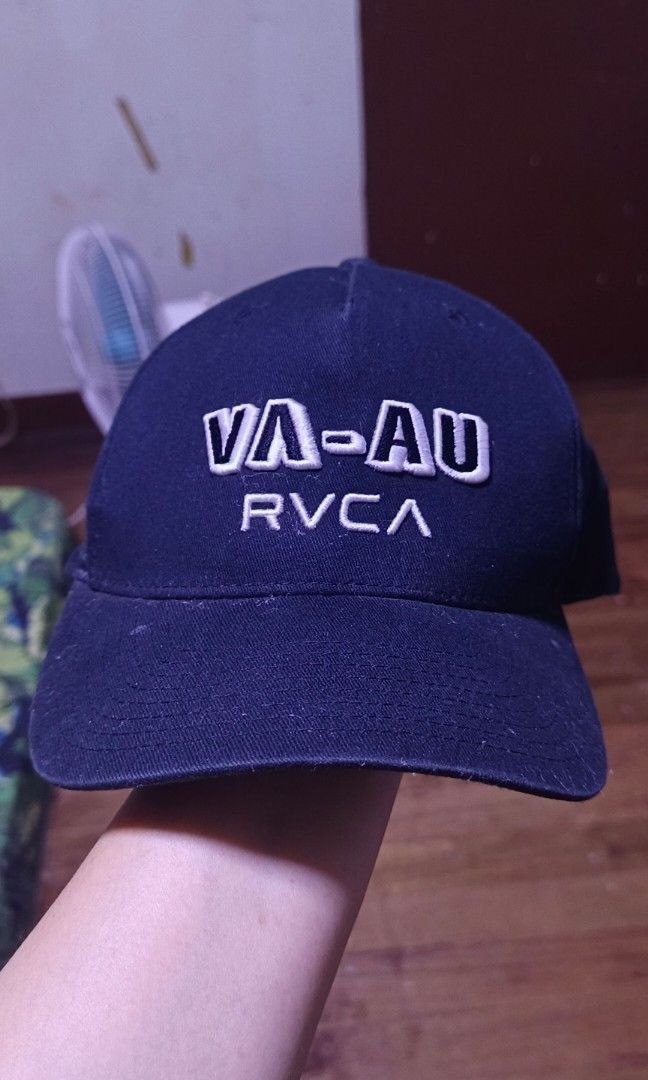 RVCA cap (Category: Caps & Hats) located in Talisay. Submitted by mariawella26633 (Listing ID 1388208945, Image 1). Description: in very good condition.