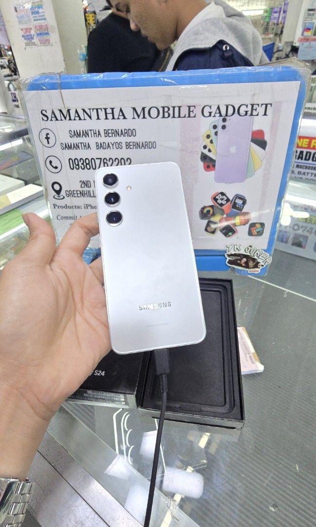Samsung Galaxy S24 5G 8gb 512gb Openline NTC Appr0ve Openline Dual Sim Snapdragon (Category: Samsung) located in Quezon City. Submitted by samanthaga21954 (Listing ID 1388244954, Image 1). Description: Samsung Galaxy S24 5G 8gb 512gb Openline NTC Appr0ve Openline Dual Sim Snapdragon Good as new Onhand Stock.