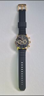 (Category: ) located in . Submitted by watch.hunter (Listing ID 1388135431, Image 1). Description: .
