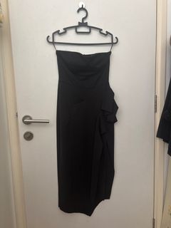 (Category: ) located in . Submitted by yang.closet (Listing ID 1388168790, Image 1). Description: .
