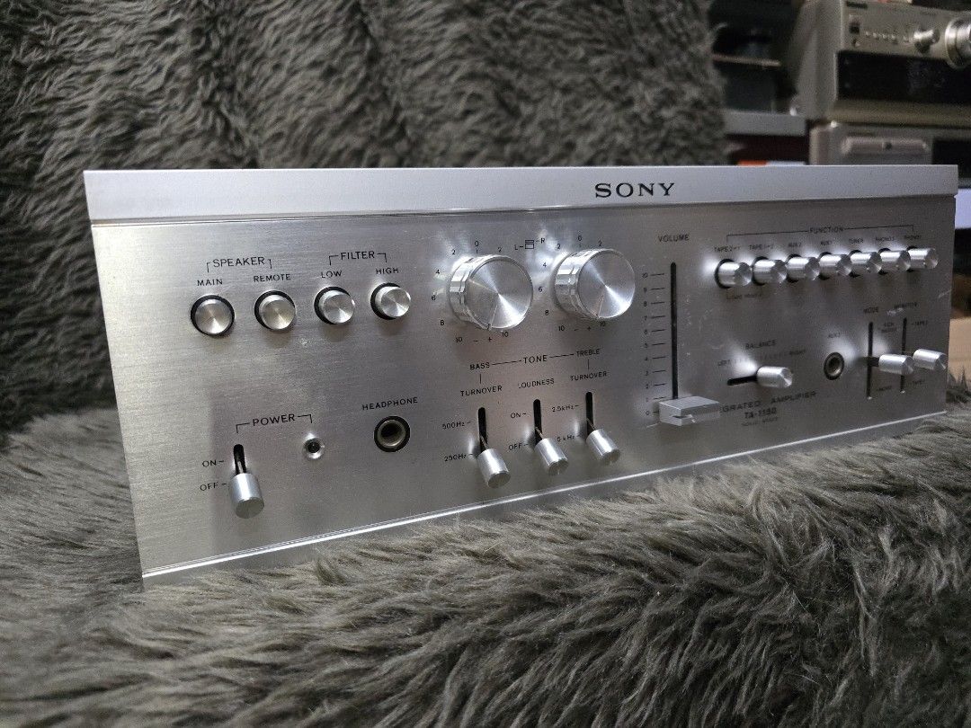 Sony TA-1150 Solid State Integrated amplifier (1973) (Category: Soundbars, Speakers & Amplifiers) located in Caloocan City. Submitted by Lan_cab (Listing ID 1388292283, Image 3). Description: Sony TA-1150 Integrated amplifier Solid State made in Japan very good working condition no repairs fresh from japan all original ac100v (actual and latest pics posted) P14,500 c3 road caloocan city.