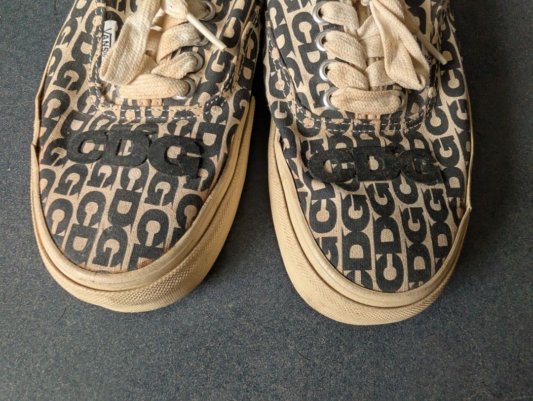Vans Comme des Garcons (Category: Sneakers) located in Manila. Submitted by cappinjay (Listing ID 1388197065, Image 3). Description: Vans Comme des Garcons SIZE: US8 Condition: 6/10 No box, Yellowing Bought at DSM, London.
