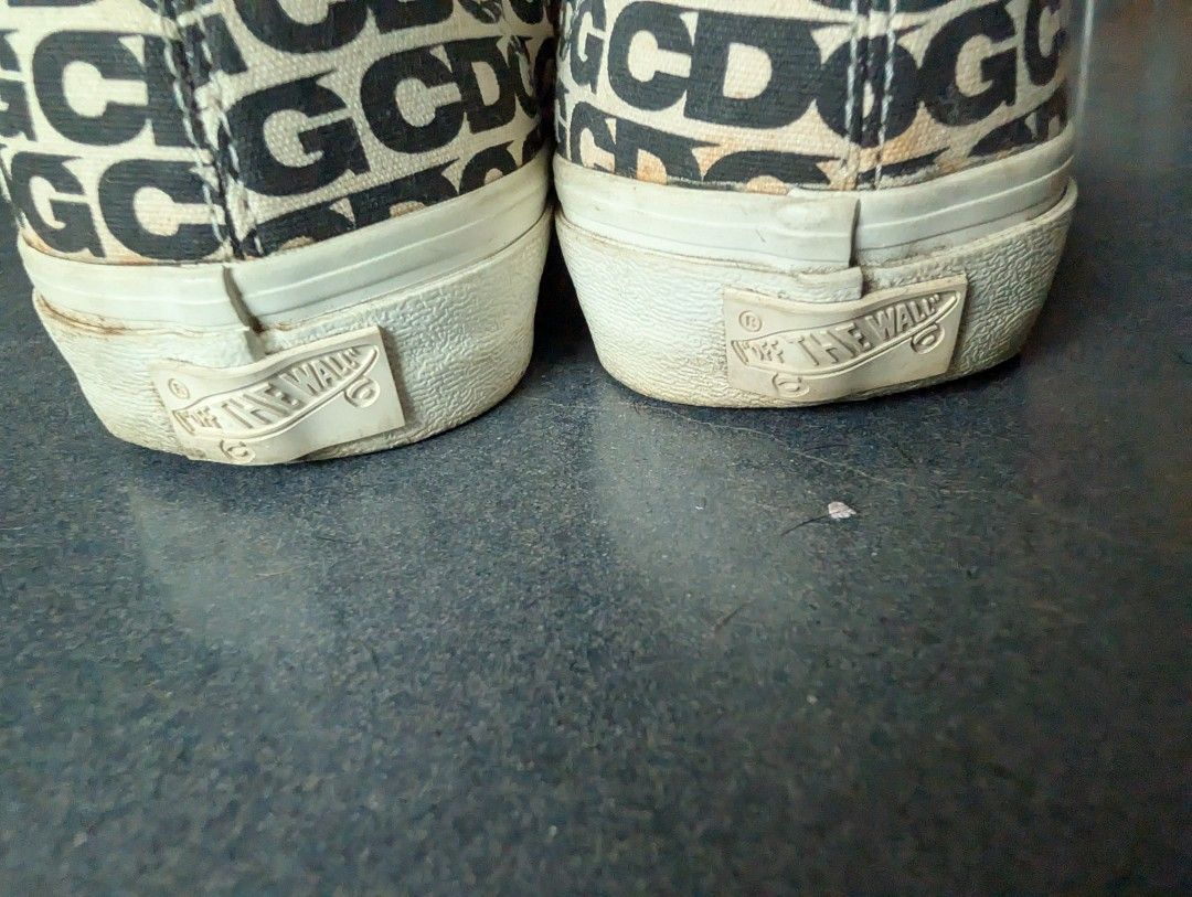 Vans Comme des Garcons (Category: Sneakers) located in Manila. Submitted by cappinjay (Listing ID 1388197065, Image 2). Description: Vans Comme des Garcons SIZE: US8 Condition: 6/10 No box, Yellowing Bought at DSM, London.