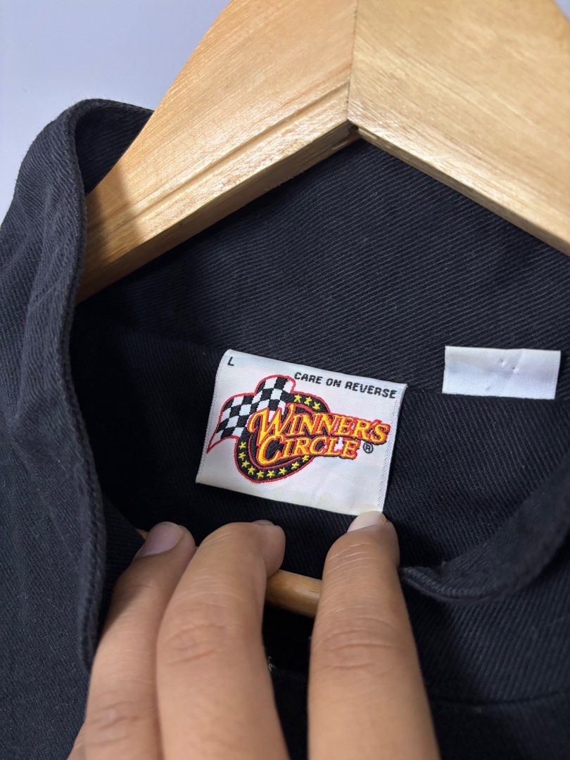 VINTAGE BUDWEISER NASCAR RACING JACKET (Category: Coats, Jackets and Outerwear) located in Mabalacat. Submitted by doughnutthrift (Listing ID 1388281686, Image 2). Description: Excellent condition Color Rate – 9.5/10 W- 25” L- 28” Issue: None.