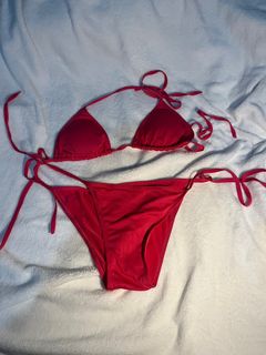 (Category: ) located in . Submitted by elaispreloved (Listing ID 1388436933, Image 1). Description: .