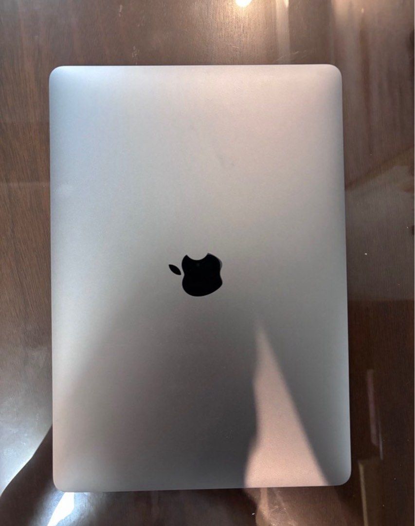 APPLE MACBOOK AIR M1 2020 (Category: Laptops & Notebooks) located in Makati City. Submitted by imryzz (Listing ID 1388463926, Image 3). Description: APPLE MACBOOK AIR M1 2020 SILVER COMPLETE SET WITH BOX, CHARGER PLUS APPLE WIRELESS MOUSE (WHITE) RFS: barely used, im used to using my ipad instead ONLY 69 CYCLE COUNT.