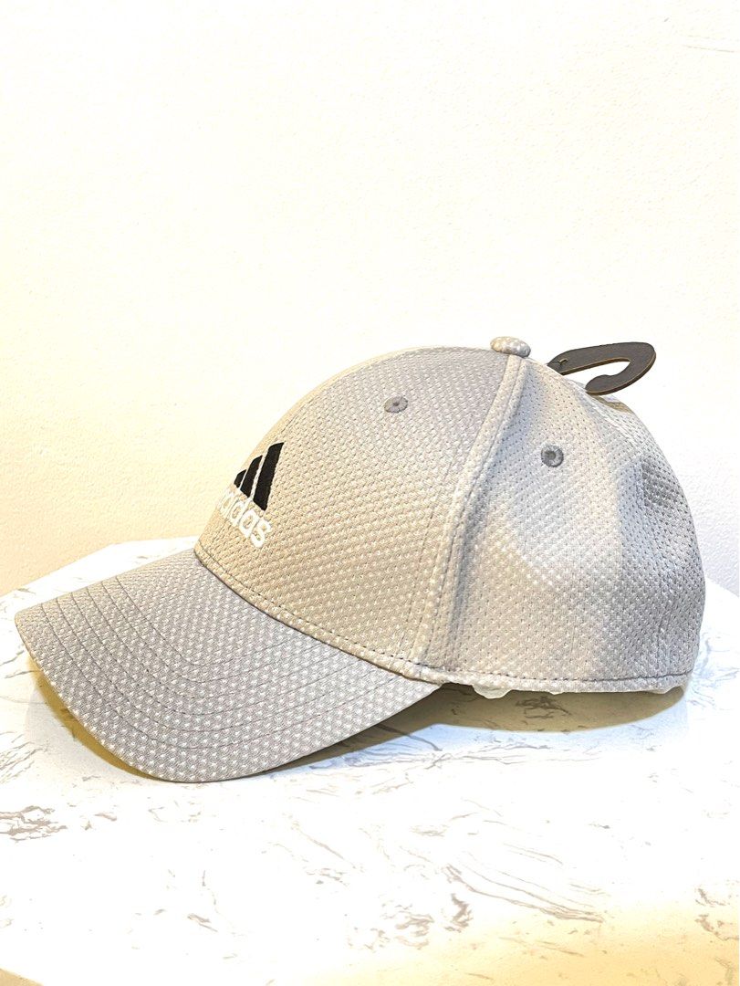 Authentic 💯 Adidas A-Flex Superlite Gray (Unisex - Baseball Golf Cap) (Category: Caps & Hats) located in Quezon City. Submitted by declutterbybd (Listing ID 1388487597, Image 3). Description: 100% Authentic Guaranteed! (see attached proof of label & stickercode) (Big price markdown, really need to declutter) * Bought in US * Brand new w/ price. Never worn! * Size — Large / XLarge * Stretch fit (Unisex) * Style&Color: A-flex Baseball / Golf Cap |