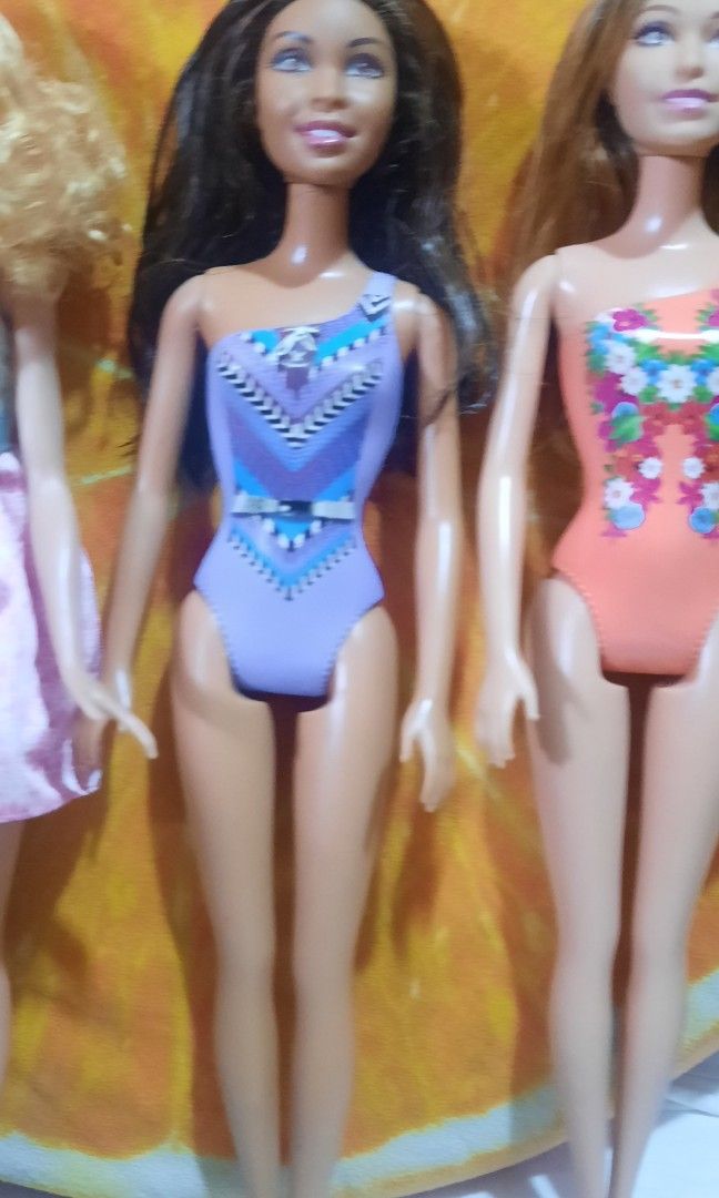 Barbie doll MATTEL bundle (Category: Kids Toys) located in Caloocan City. Submitted by maxineshop (Listing ID 1388328992, Image 3). Description: take all 800php 2014 and 2015 model.
