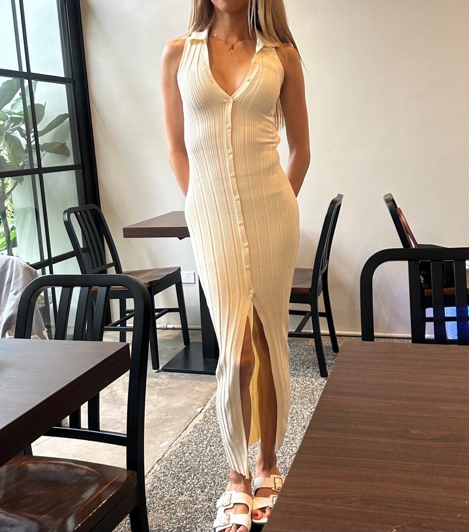 BERSHKA: Cream Collared Long Dress (Category: Dresses) located in Makati City. Submitted by avalanche18 (Listing ID 1388396494, Image 1). Description: Only used for a shoot. Fits XS-S.