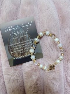(Category: ) located in . Submitted by omytinywardrobe (Listing ID 1388481685, Image 1). Description: .