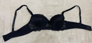(Category: ) located in . Submitted by mimo.shopp (Listing ID 1388360923, Image 1). Description: .