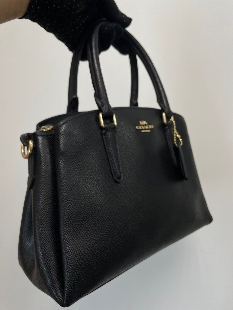 COACH Mini Sage Black Carryall Bag (Category: Luxury Bags & Wallets) located in Manila. Submitted by luxemax_09 (Listing ID 1388427870, Image 2). Description: .