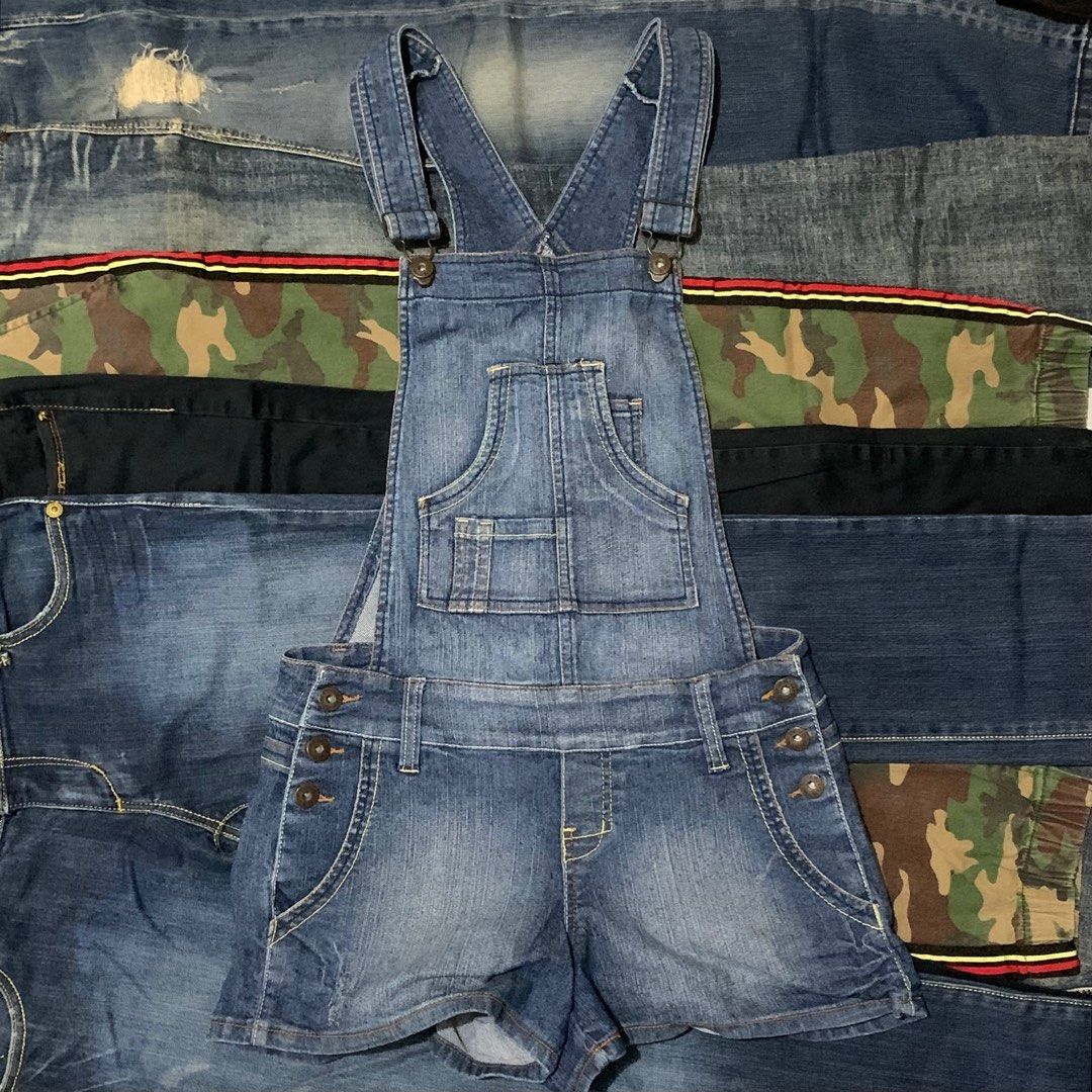 Denim Jumper (Category: Rompers) located in Magalang. Submitted by byali (Listing ID 1388435620, Image 1). Description: Label: Paris Blues Size: 7 (fits Small-Medium) Mode of payment: - GCash - Meet-ups (Pampanga area).