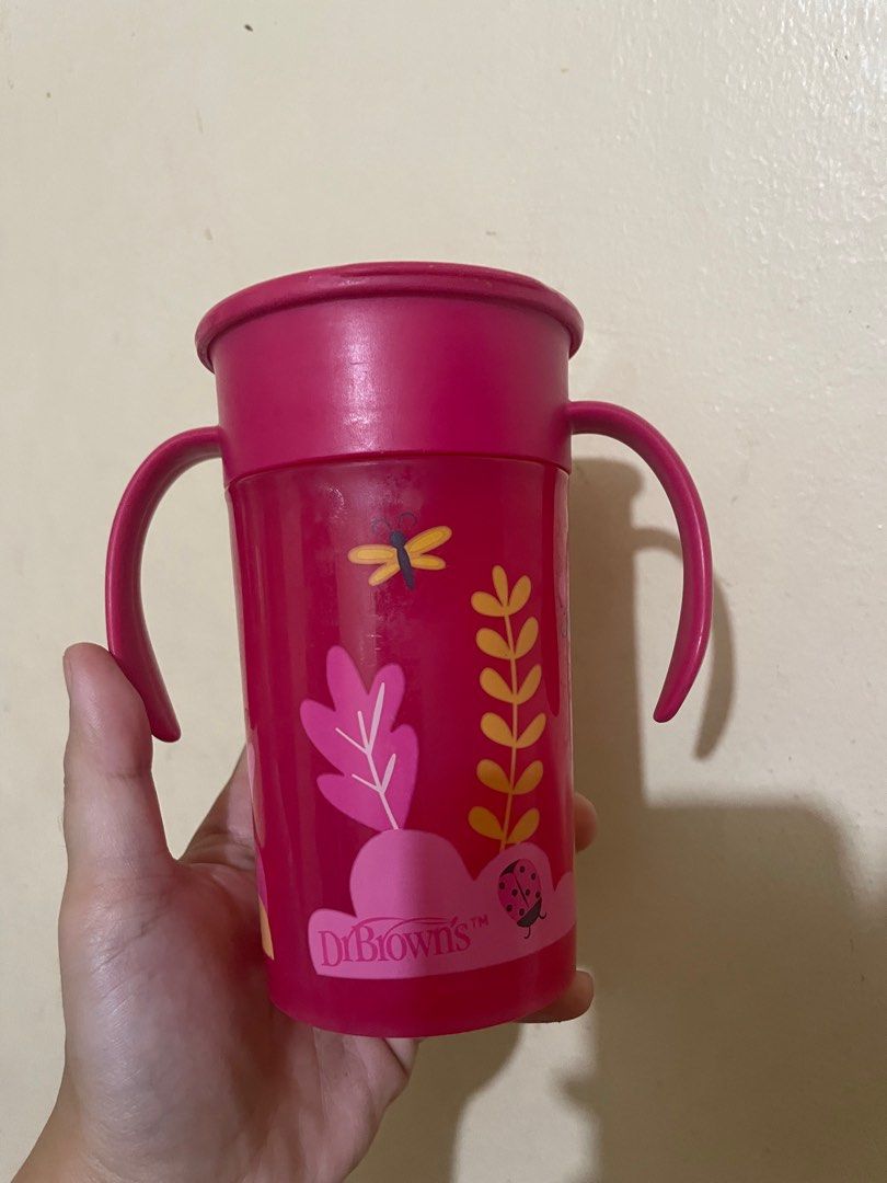 DR BROWN TRAINING CUP (Category: Weaning & Toddler Feeding) located in Manila. Submitted by hellomenggay (Listing ID 1388315489, Image 1). Description: As I remember hindi ito gaano na gamit ni lo ko mas pref nya bbox.