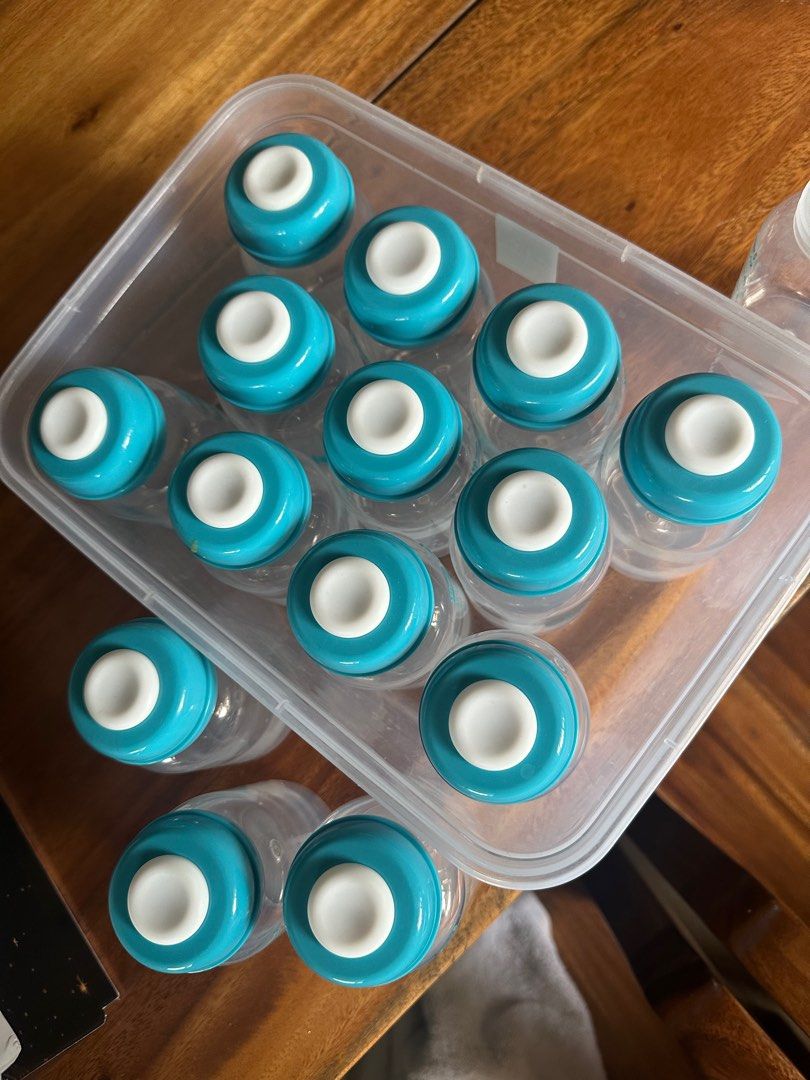 Dula bottles (Category: Breastfeeding & Bottle Feeding) located in Manila. Submitted by alanisnoelle (Listing ID 1388311505, Image 2). Description: 14pcs.