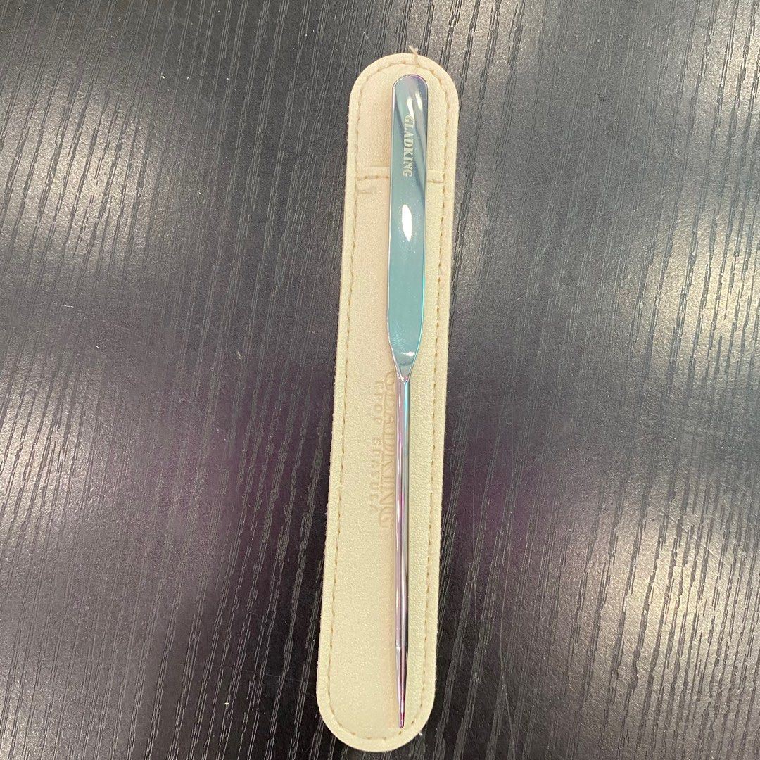 GK K-POP Spatula -0406530012238 (Category: Makeup) located in Paranaque City. Submitted by gladkingphilippines (Listing ID 1388410929, Image 2). Description: .