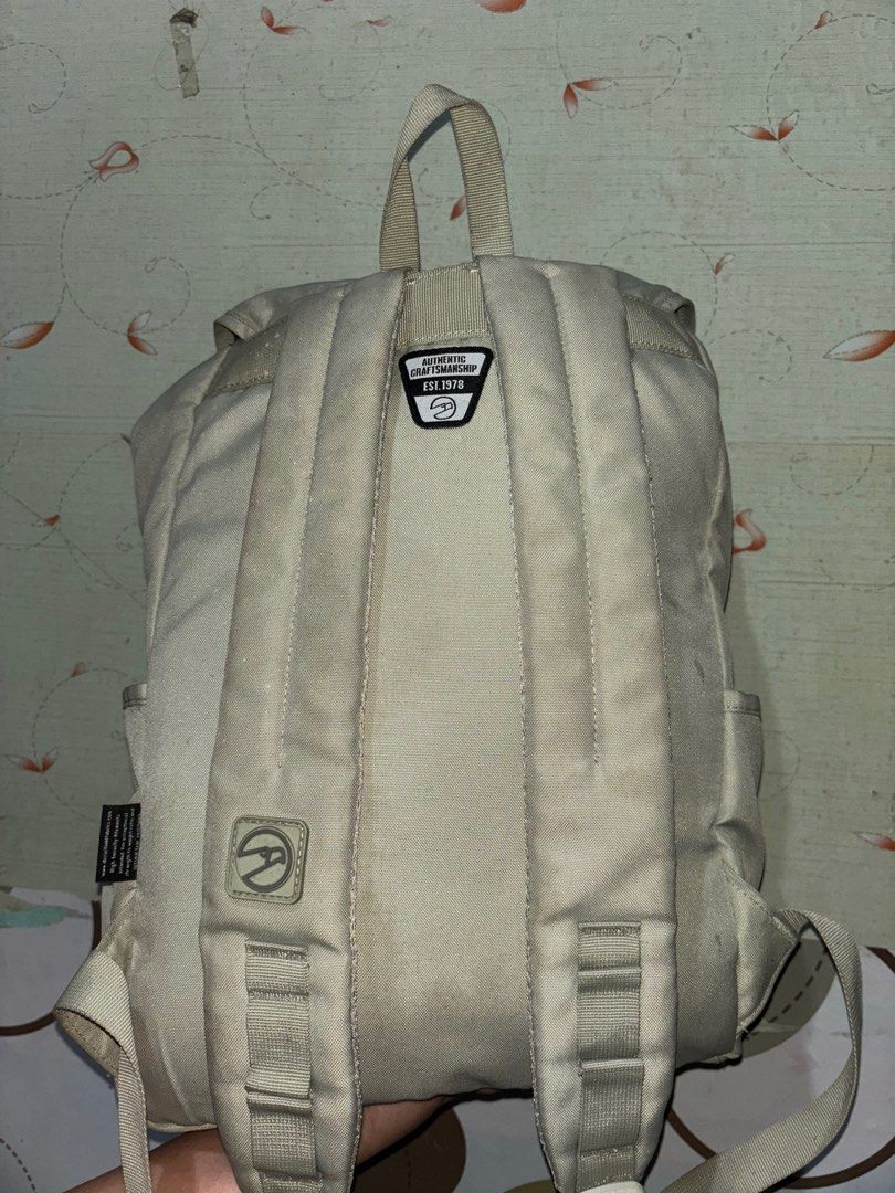 Hawk Backpack (Category: Backpacks) located in Valenzuela. Submitted by santosrich25 (Listing ID 1388418187, Image 2). Description: RFS: Declutter.