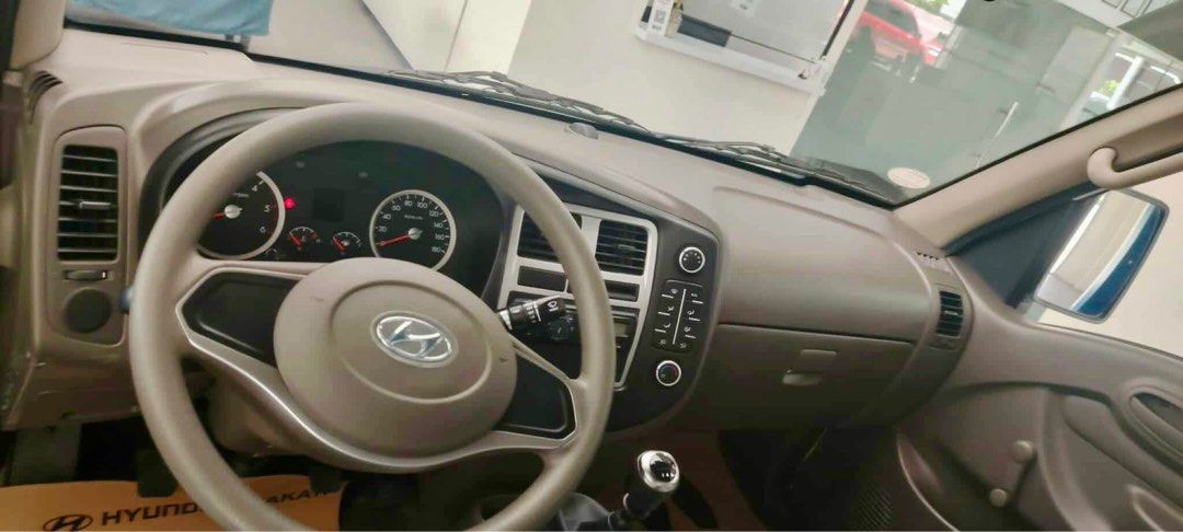 Hyundai H100 H100 Manual (Category: New Cars) located in Makati City. Submitted by ahli_sbd (Listing ID 1388495995, Image 3). Description: THE HYUNDAI H100 DUAL AIRCON QUOTATION SRP: 1,398,000 OPTION 1 (20%) zero downpayment MONTHLY 5 years PHP 28,436 Option 2 (20%) PHP 38,000 downpayment MONTHLY 5 years PHP 26,000 Free 1 monthly Amortization BDO inclussion: 👉3 years LTO REGISTRATION 👉1 YEAR COMPREHENSIVE INSURANCE 👉CHATTEL MORTGAGE FEE 👉TINT