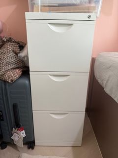 (Category: ) located in . Submitted by charmochii (Listing ID 1388402638, Image 1). Description: .