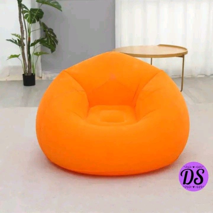 Inflatable sofa (Category: Sofas) located in Manila. Submitted by minidivisoria (Listing ID 1388382158, Image 2). Description: New arrival Inflatable sofa 700 only Random color.