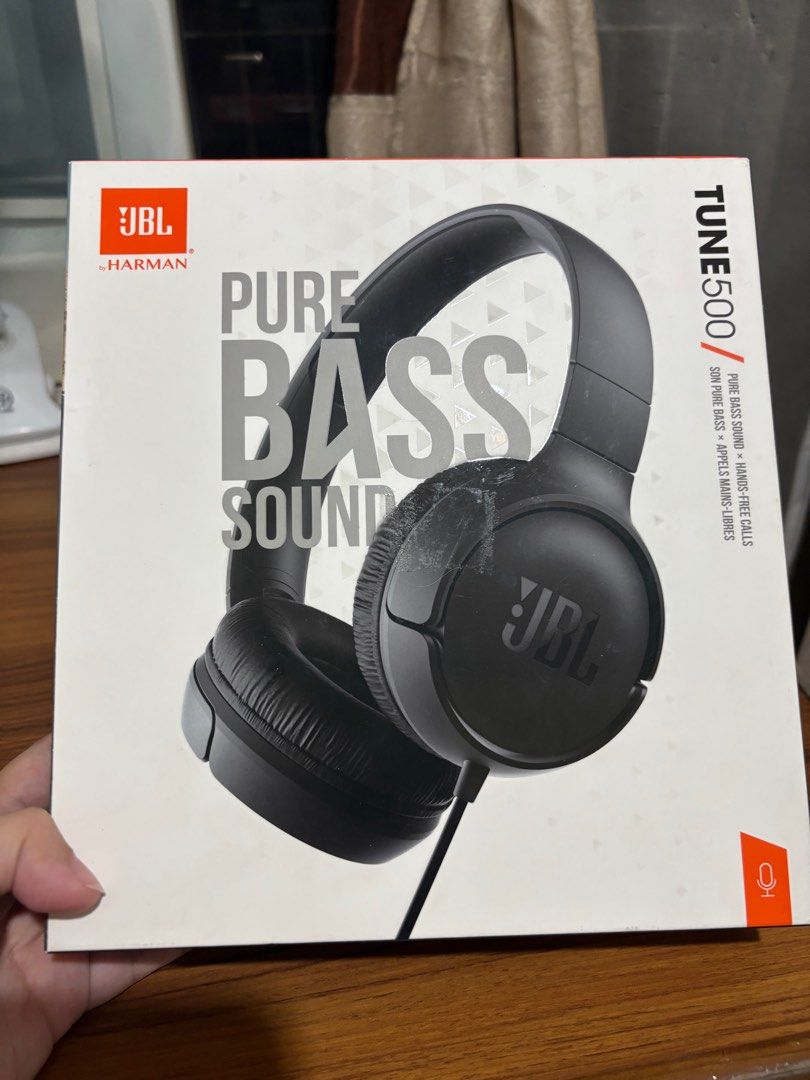 JBL TUNE500 On-Ear Wired Headset (Category: Headphones & Headsets) located in Rizal. Submitted by youronlineshoppe (Listing ID 1385424362, Image 1). Description: Practically new and no sign of usage Rfs. I have Jabra headset .