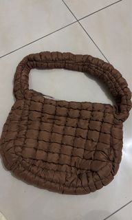 (Category: ) located in . Submitted by seeyraaa (Listing ID 1388308512, Image 1). Description: .