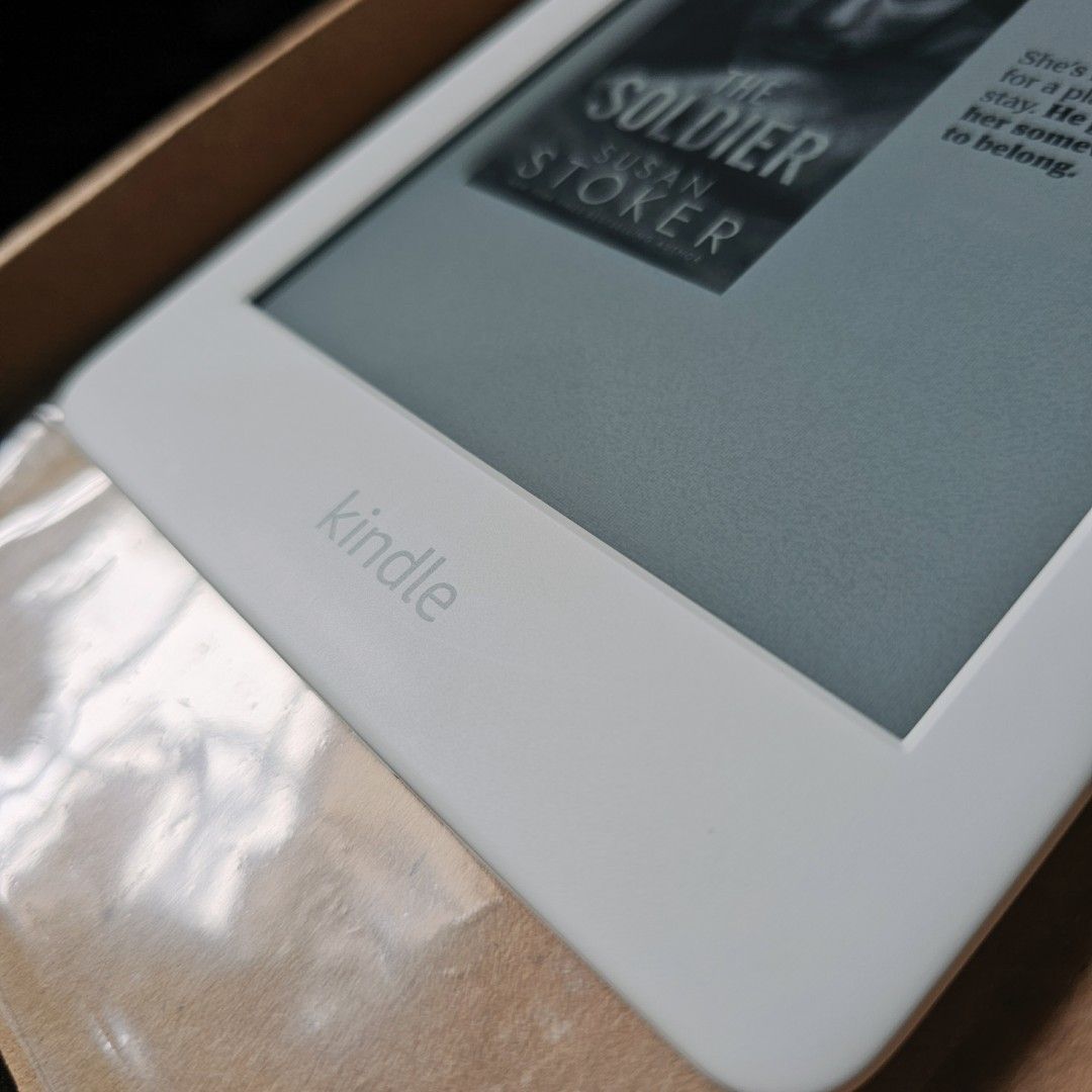 Kindle Basic 2019 10th gen (532), Mobile Phones & Gadgets, E-Readers on ...