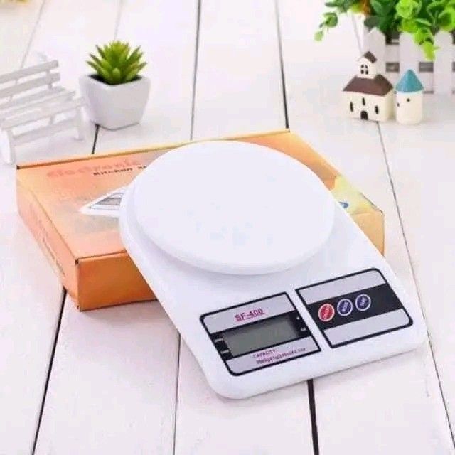 Kitchen Scale (Category: Health Monitors & Weighing Scales) located in Manila. Submitted by micoooy (Listing ID 1388417936, Image 1). Description: .