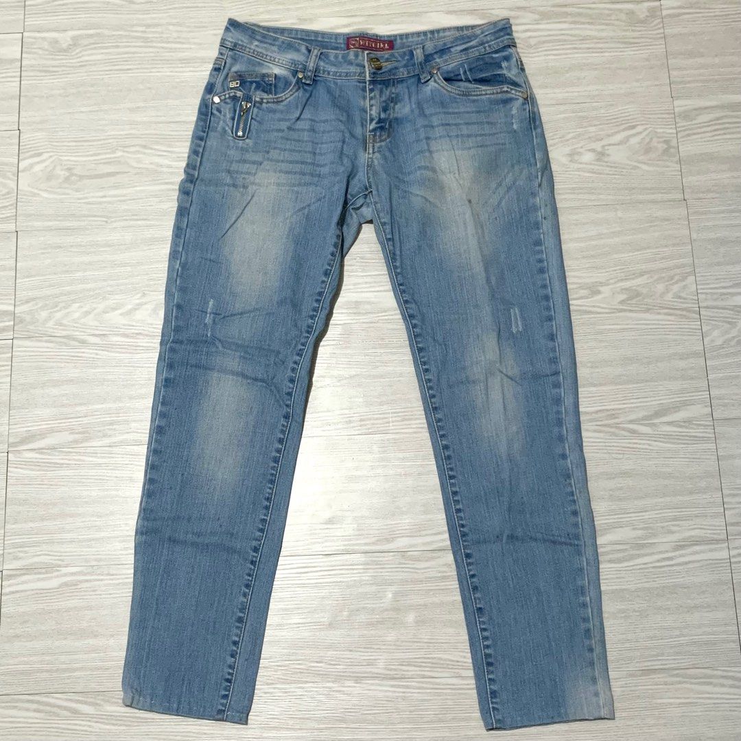 Light Wash Low Waist Denim Jeans (Category: Jeans) located in Magalang. Submitted by byali (Listing ID 1388491576, Image 3). Description: Bought in Italy Label: Witgirl Jeans Mode of Payment: - GCash - Meet-ups.