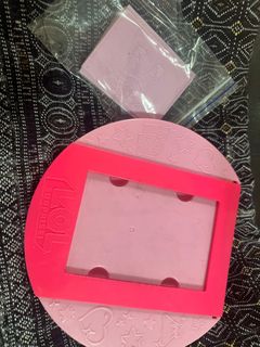 (Category: ) located in . Submitted by preloved_by_ea (Listing ID 1388349473, Image 1). Description: .