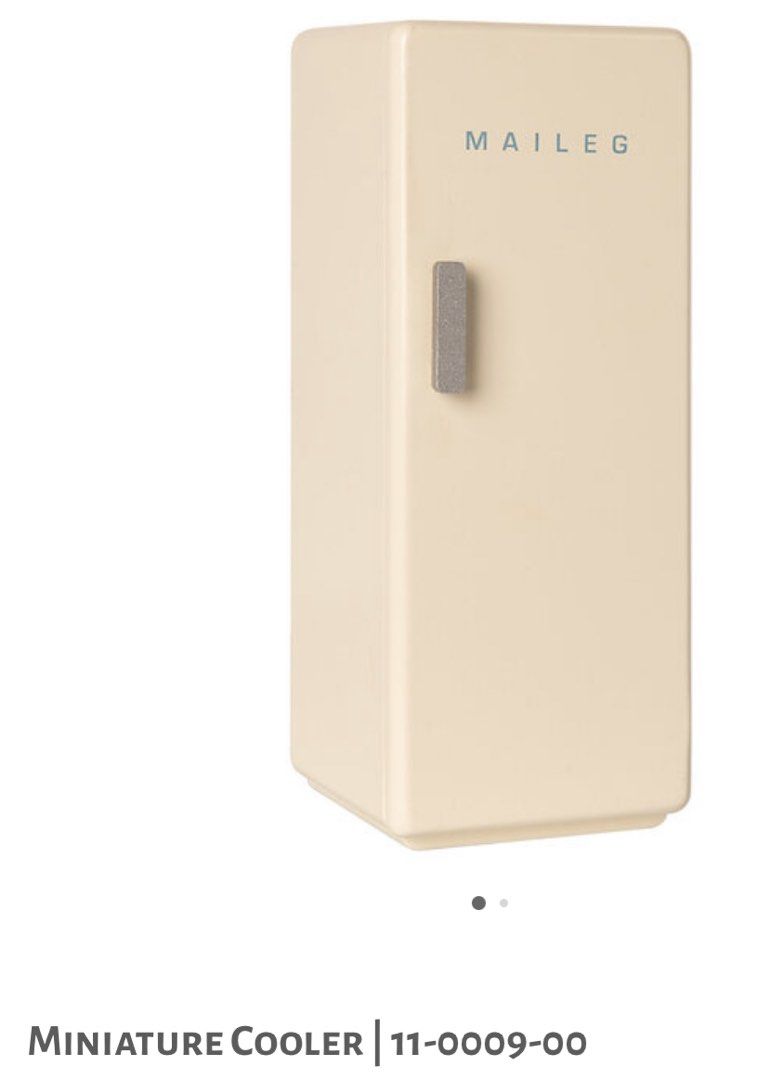 Maileg Miniature Cooler (Category: Designer & Blind Box Toys) located in Taguig. Submitted by happyfinds16 (Listing ID 1388393724, Image 2). Description: Maileg Miniature Cooler Item Number 11-0009 material: fsc wood color: cream.