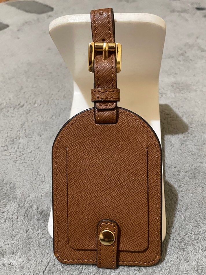 Michale Kors Luggage Tag (Category: Other Accessories) located in Cavite. Submitted by HelloAnn_Closet (Listing ID 1388426734, Image 2). Description: Brandnew luggage tag in saffiano leather, from US no more hangtags and packaging. Selling as is. .