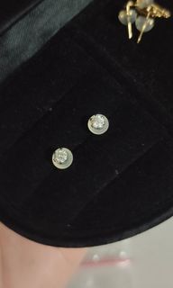 (Category: ) located in . Submitted by she_she097 (Listing ID 1388464679, Image 1). Description: .