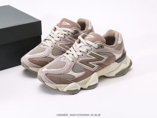 (Category: ) located in . Submitted by outlet_sneakers_shop (Listing ID 1388362835, Image 1). Description: .