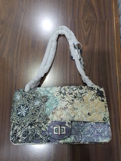 (Category: ) located in . Submitted by ok1.sg (Listing ID 1388418991, Image 1). Description: .