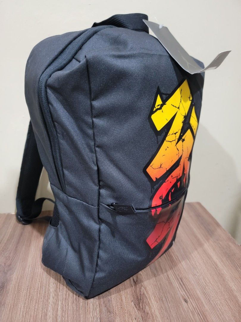 Nike Jordan Backpack (Vietnam Made) (Category: Backpacks) located in Muntinlupa City. Submitted by nomadathletics (Listing ID 1388403653, Image 2). Description: Nike Jordan Backpack (Vietnam Made).