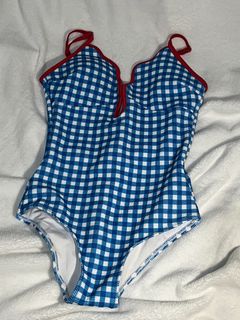 (Category: ) located in . Submitted by elaispreloved (Listing ID 1388436714, Image 1). Description: .