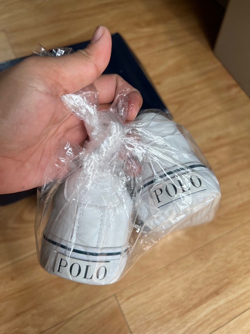 Polo RL White Shoes (Category: Sneakers) located in Paranaque City. Submitted by sierra21 (Listing ID 1388343976, Image 3). Description: Cleaned Used White Shoes not so original .