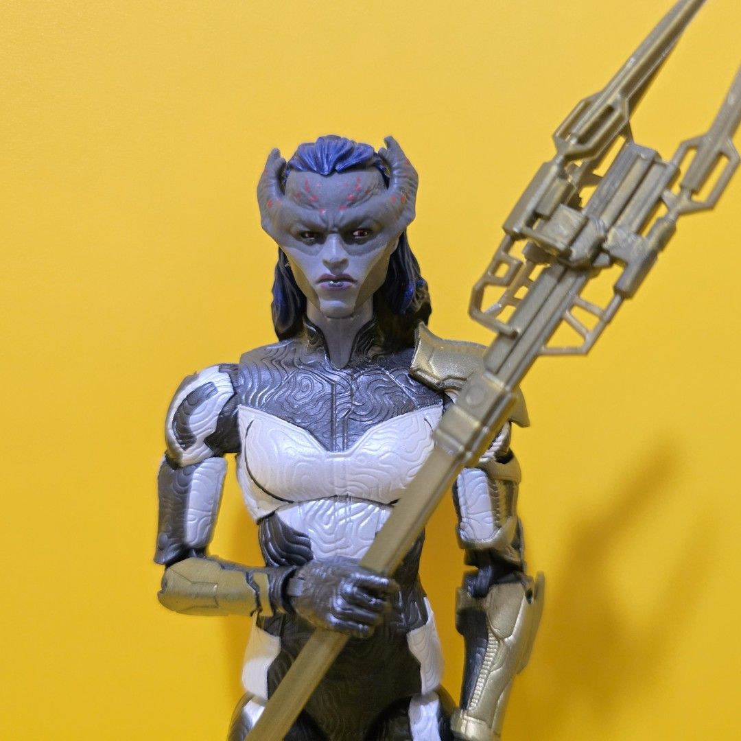 PROXIMA MIDNIGHT Marvel Studios Avengers The Infinity War Thanos Wave Marvel Legends ***Broken Leg*** (Category: Figurines & Statues) located in Quezon City. Submitted by jasperstoyvault (Listing ID 1388429192, Image 3). Description: No box. As is. Actual item posted. For pick up only via Lalamove or Grab Express. Novaliches QC area. BDO BPI GCash payment..
