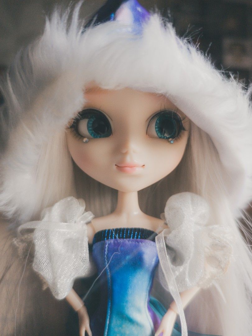 Pullip Dolls (Category: Figurines & Statues) located in Manila. Submitted by mik0509 (Listing ID 1379943372, Image 2). Description: !!!SALE!!! RARE DOLL -Layaway for sure buyers up to 2 months 50% downpayment STRICTLY NO BACKING OUT (only 50% is redeemable) Upon full payment the doll will be shipped Preloved!!! Opened but never displayed ORIGINAL Pullip Doll Complete Set.
