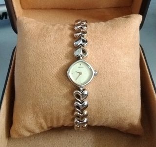 (Category: ) located in . Submitted by shop_cess (Listing ID 1388466195, Image 1). Description: .