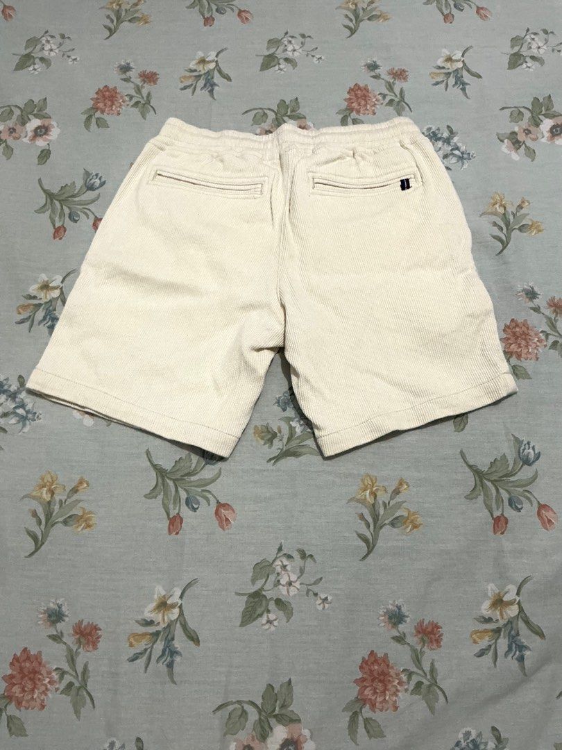 Regatta corduroy shorts (Category: Shorts) located in Manila. Submitted by 888declutters (Listing ID 1388495047, Image 3). Description: Fits M to L adjustable Unisex helping tags: cream white shorts, white shorts .