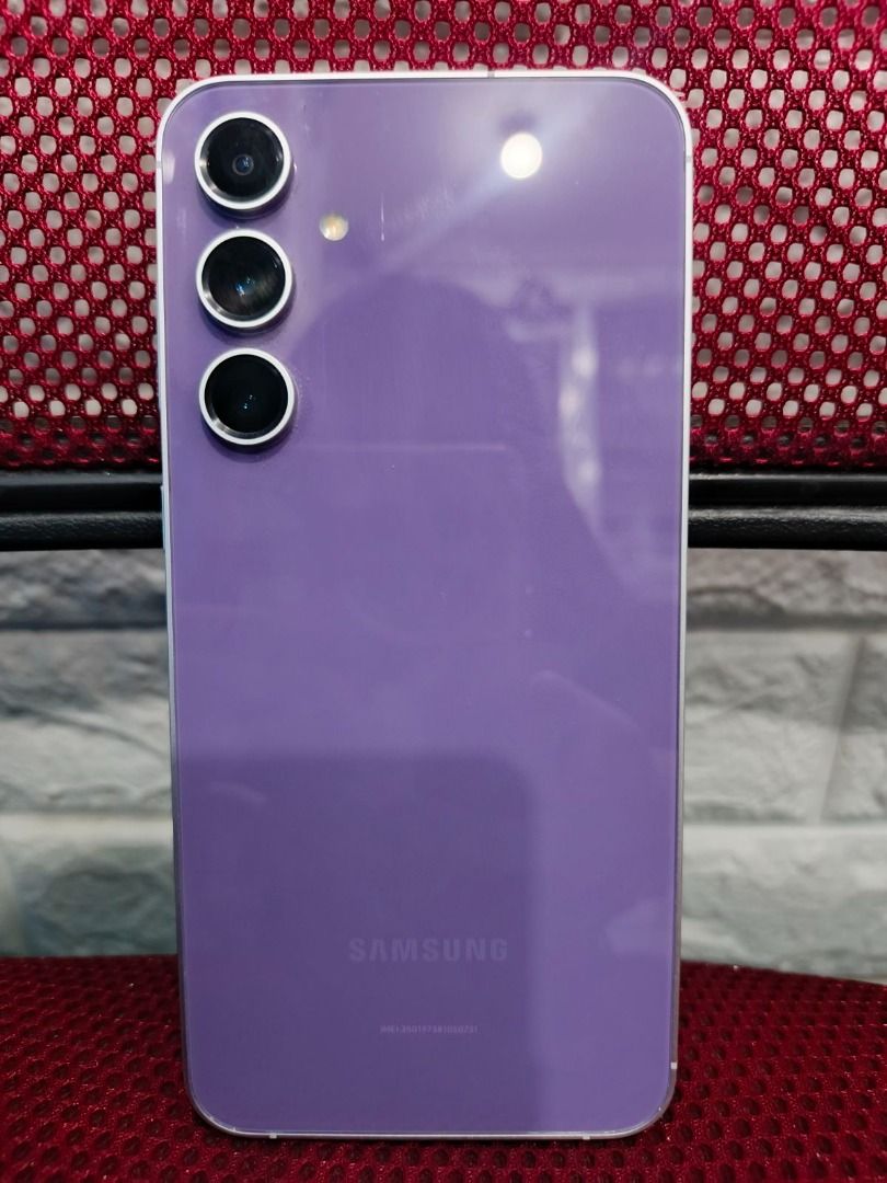 SAMSUNG S23 FE 5G (Category: Samsung) located in Quezon City. Submitted by kittyessica1208 (Listing ID 1388383375, Image 1). Description: SAMSUNG S23 FE 5G 128GB INTERNAL 8GB RAM SINGLE SIM (OPENLINE) NO NTC NO ISSUE UNIT ONLY .