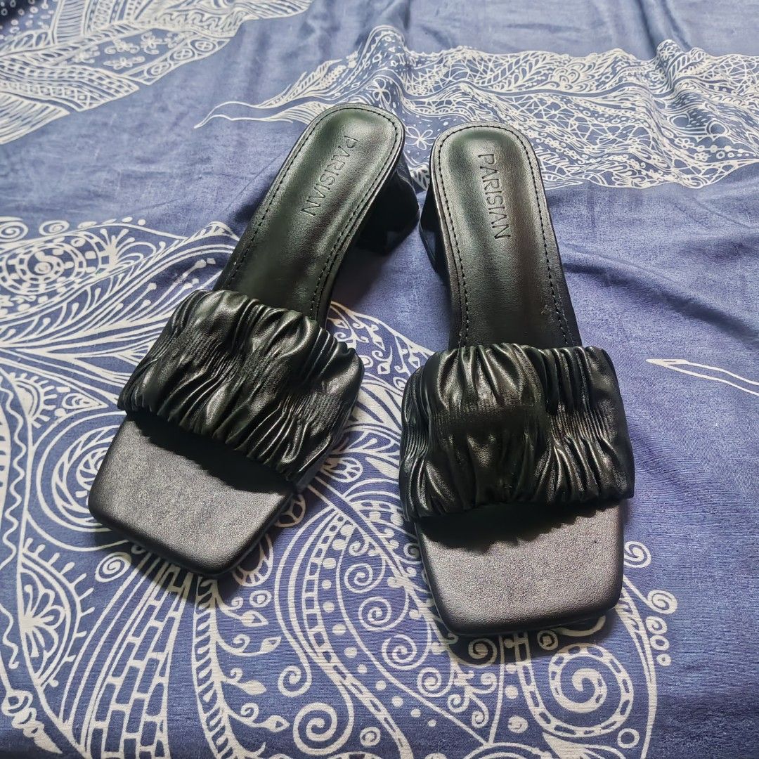 Sexy| Black & Lilac Sandals (Category: Sandals) located in Taguig. Submitted by annprelovedclosetph (Listing ID 1388420836, Image 1). Description: .