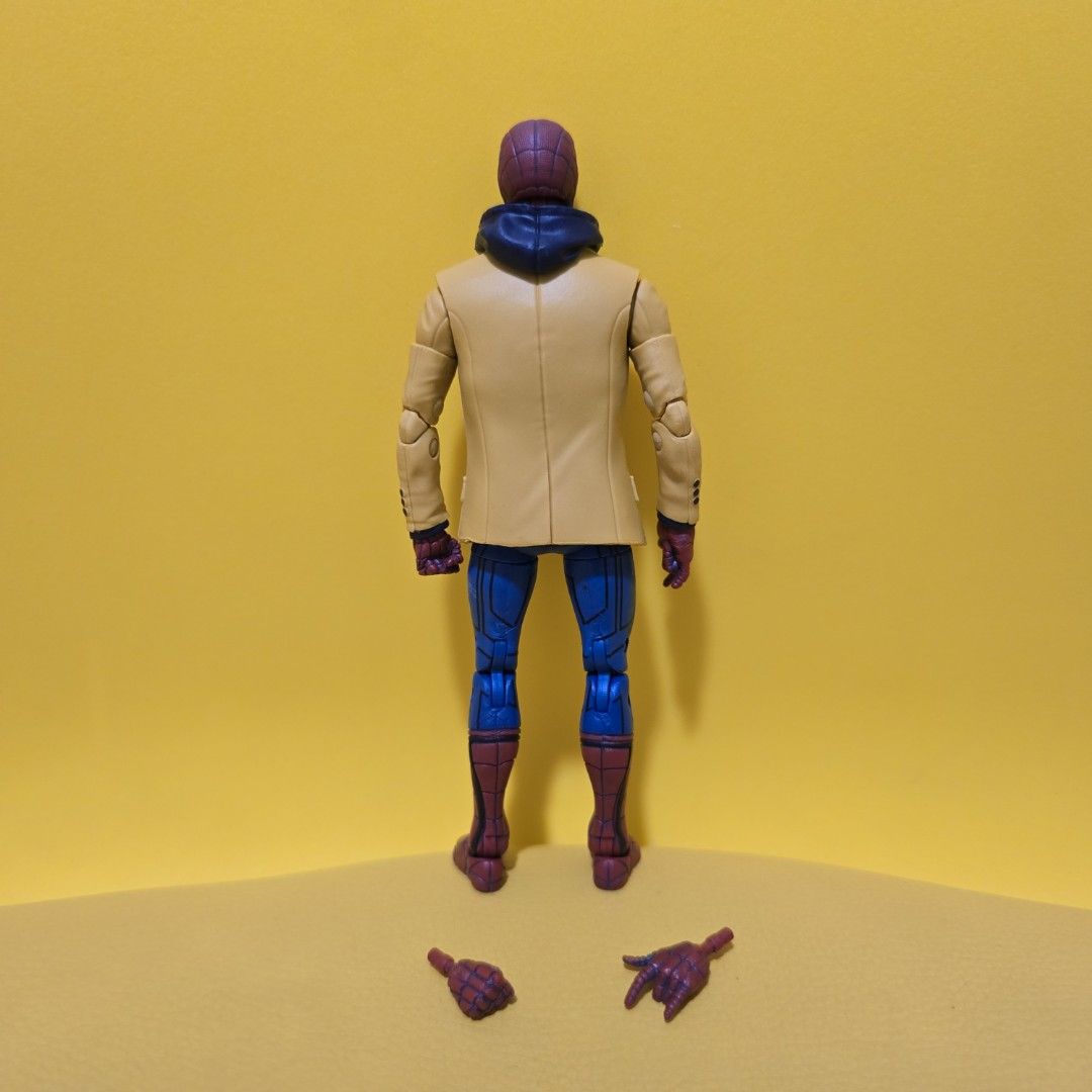 SPIDER-MAN YELLOW JACKET From Marvel Studios Spider-Man Homecoming 2 Pack Marvel Legends (Category: Coats, Jackets and Outerwear) located in Quezon City. Submitted by jasperstoyvault (Listing ID 1388399818, Image 2). Description: In good condition. No box. As is. Actual item posted. For pick up only via Lalamove or Grab Express. Novaliches QC area. BDO BPI GCash payment..