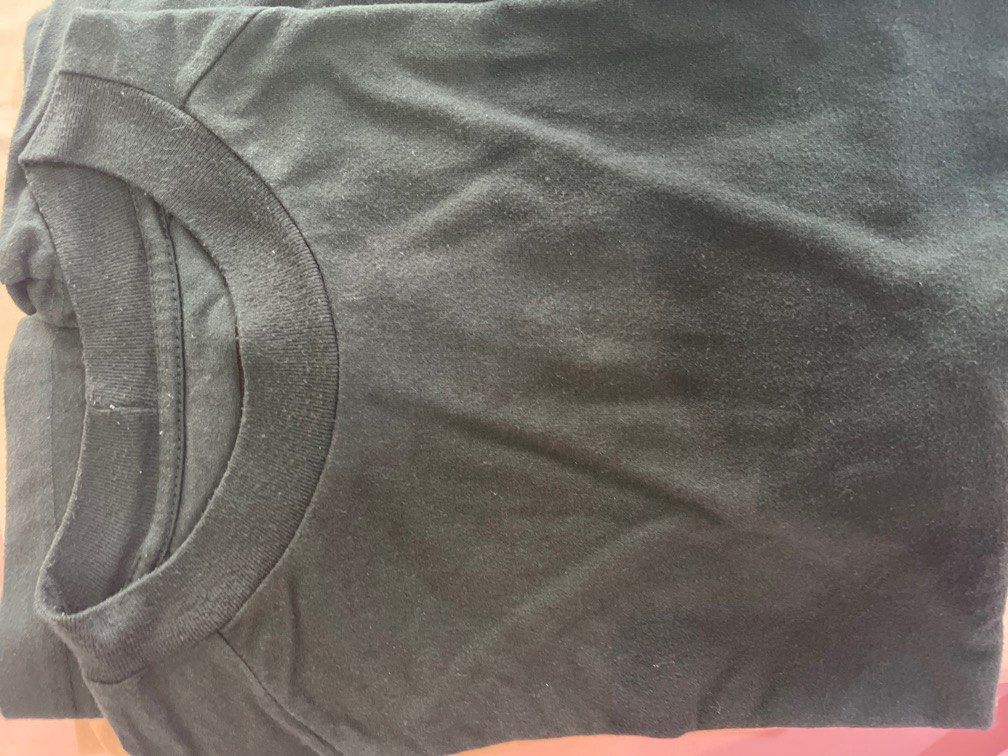 3 for ₱300 straightforward t shirts (Category: Tshirts & Polo Shirts ) located in Manila. Submitted by nickl_ost (Listing ID 1388388606, Image 1). Description: All three tshirt (dark green, brown, white) for 300 Oversized fit Size small Lightly used, no defects.