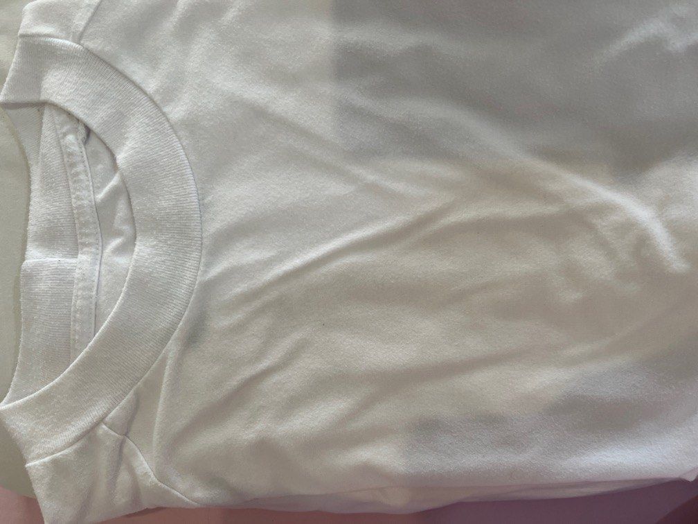3 for ₱300 straightforward t shirts (Category: Tshirts & Polo Shirts ) located in Manila. Submitted by nickl_ost (Listing ID 1388388606, Image 3). Description: All three tshirt (dark green, brown, white) for 300 Oversized fit Size small Lightly used, no defects.